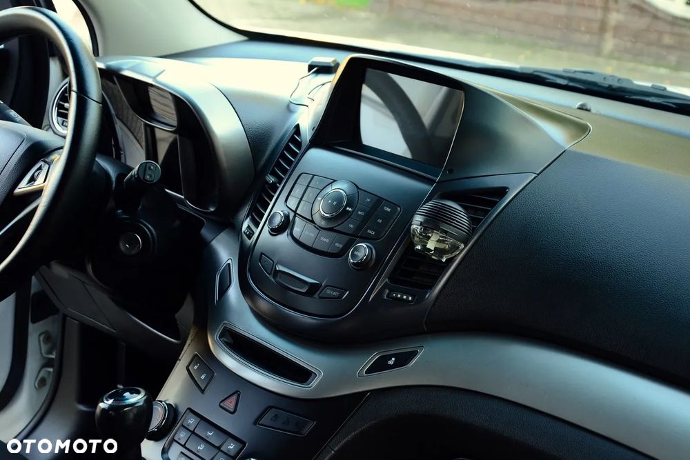 Chevrolet Orlando - 26