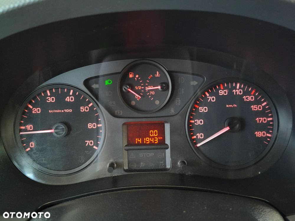 Citroën BERLINGO 1.6 HDI (90KM) 5-BIEGÓW (L1H1) KLIMA WEBASTO STAN IDEALNY 100% BEZWYPADKOWY SERWIS KM NIE MA RDZY - 13