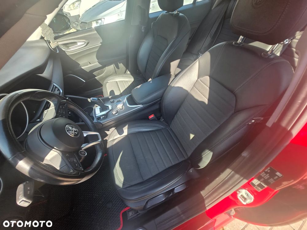 Alfa Romeo Giulia 2.0 Turbo Sprint - 20