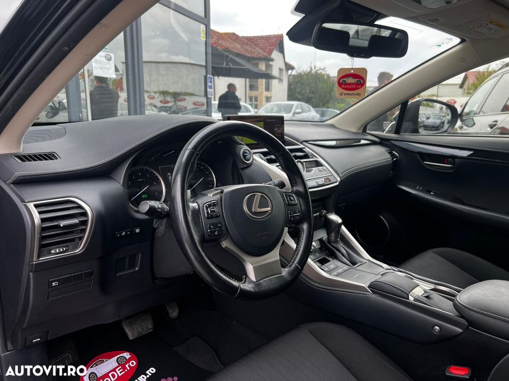 Lexus Seria NX - 5