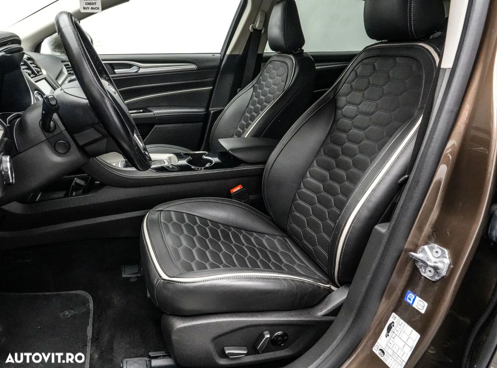 Ford Mondeo Vignale 2.0 Hybrid - 14