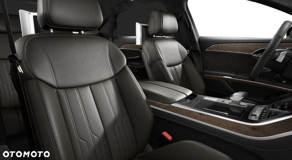 Audi A8 - 4