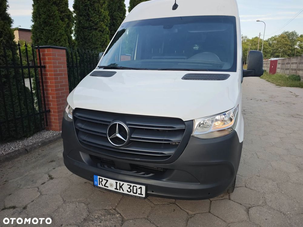 Mercedes-Benz Sprinter - 8