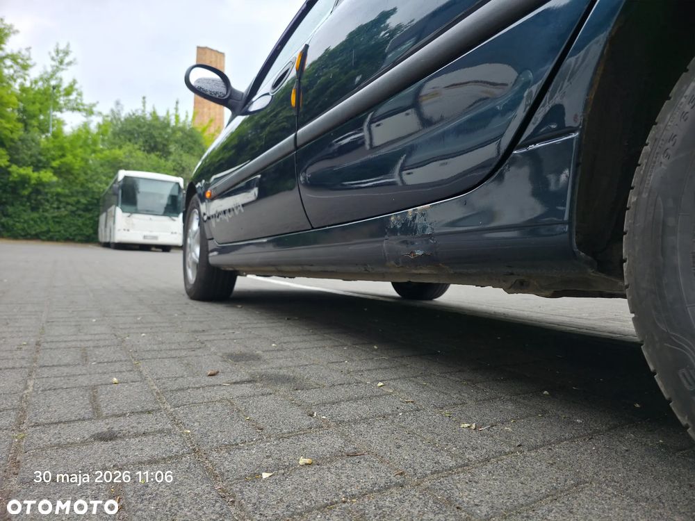 Renault Laguna 1.8 RXT - 13