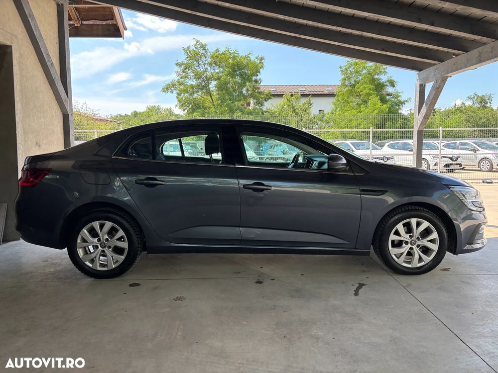 Renault Megane TCe 140 GPF LIMITED - 10