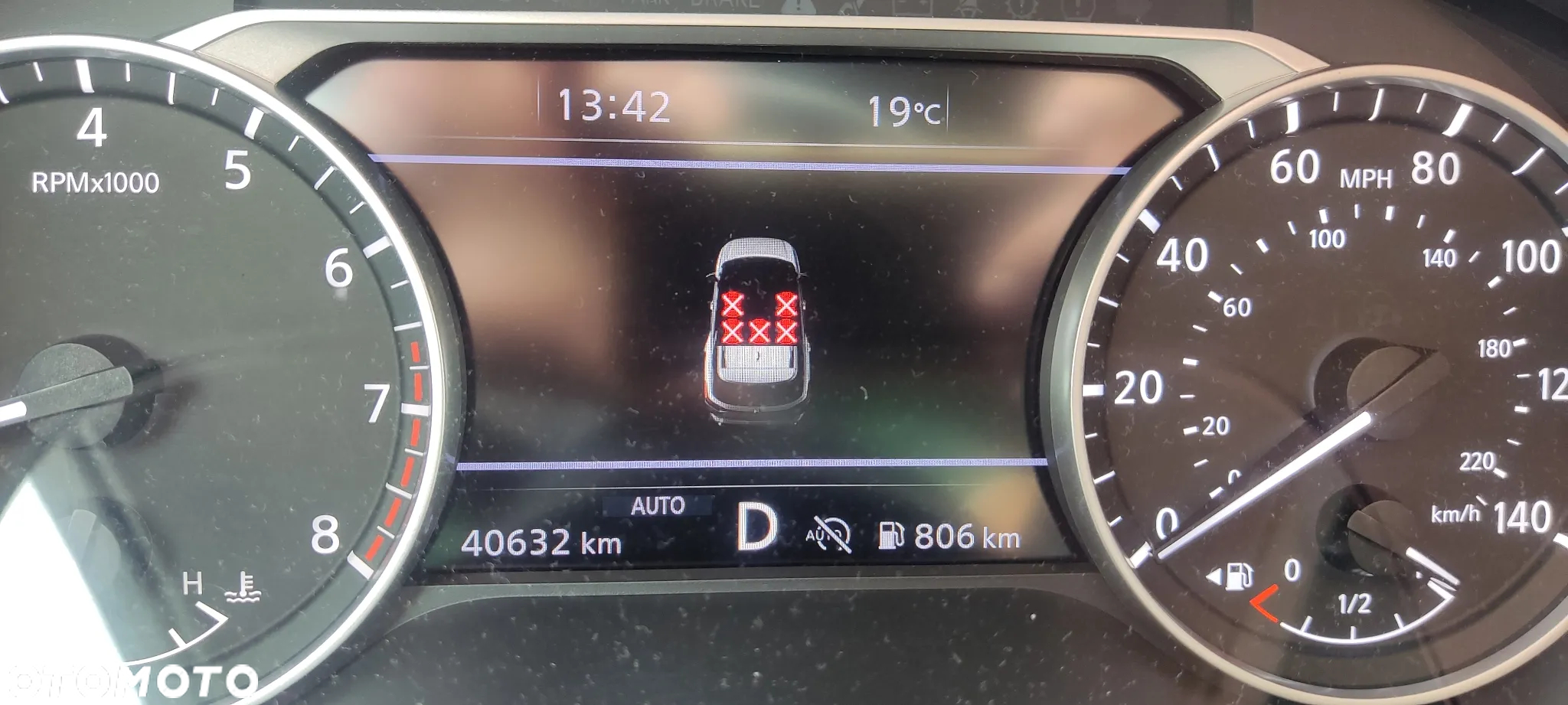 Nissan Pathfinder - 10