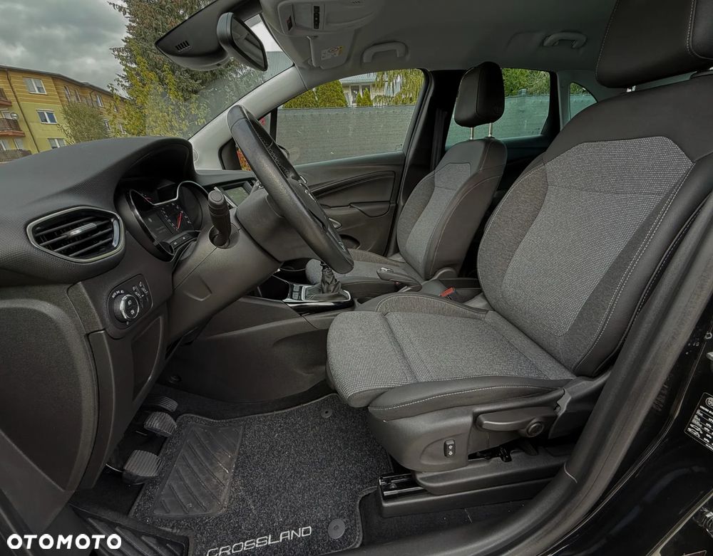 Opel Crossland - 19