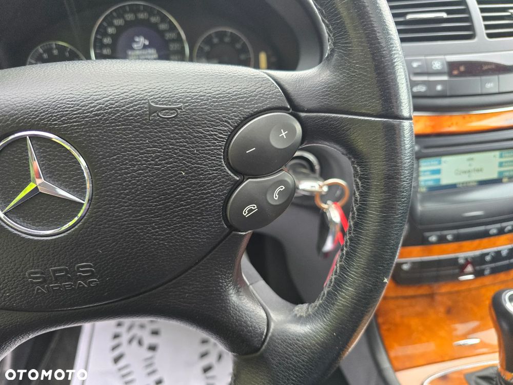 Mercedes-Benz Klasa E - 31
