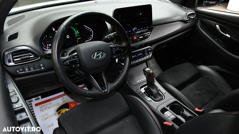 Hyundai i30 1.5 T-GDI 48V-Hybrid DCT N-Line - 12
