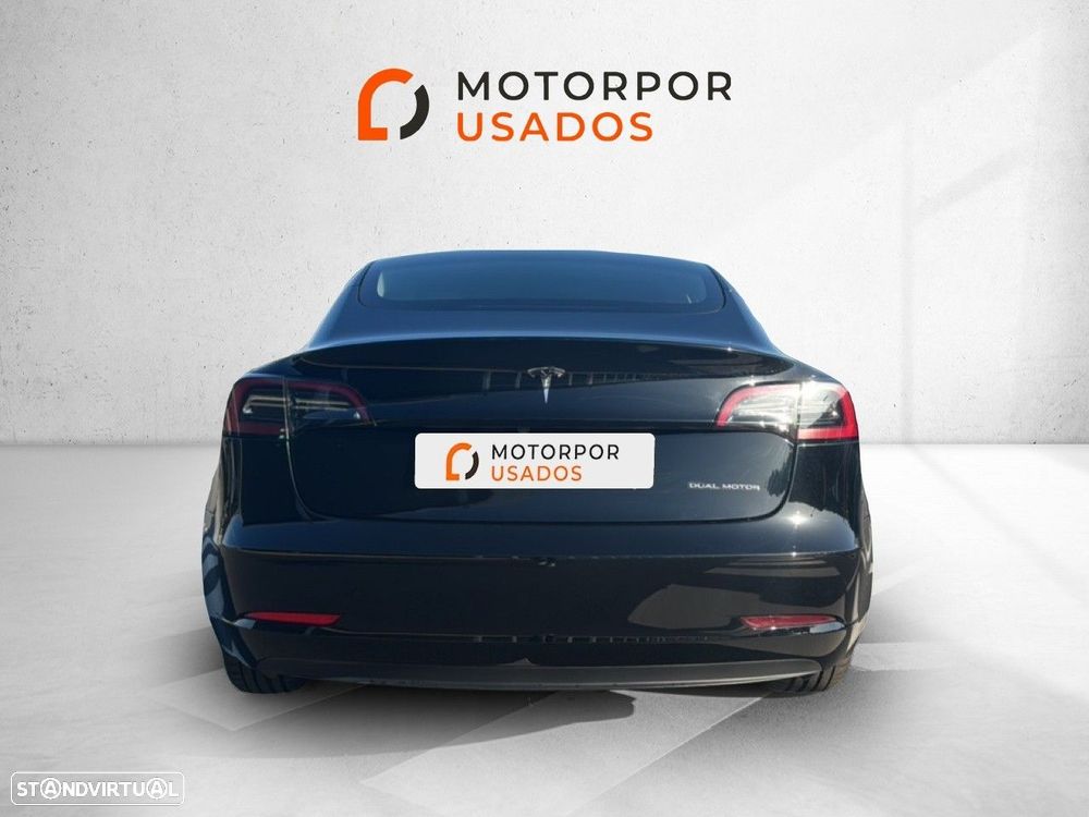 Tesla Model 3 - 5