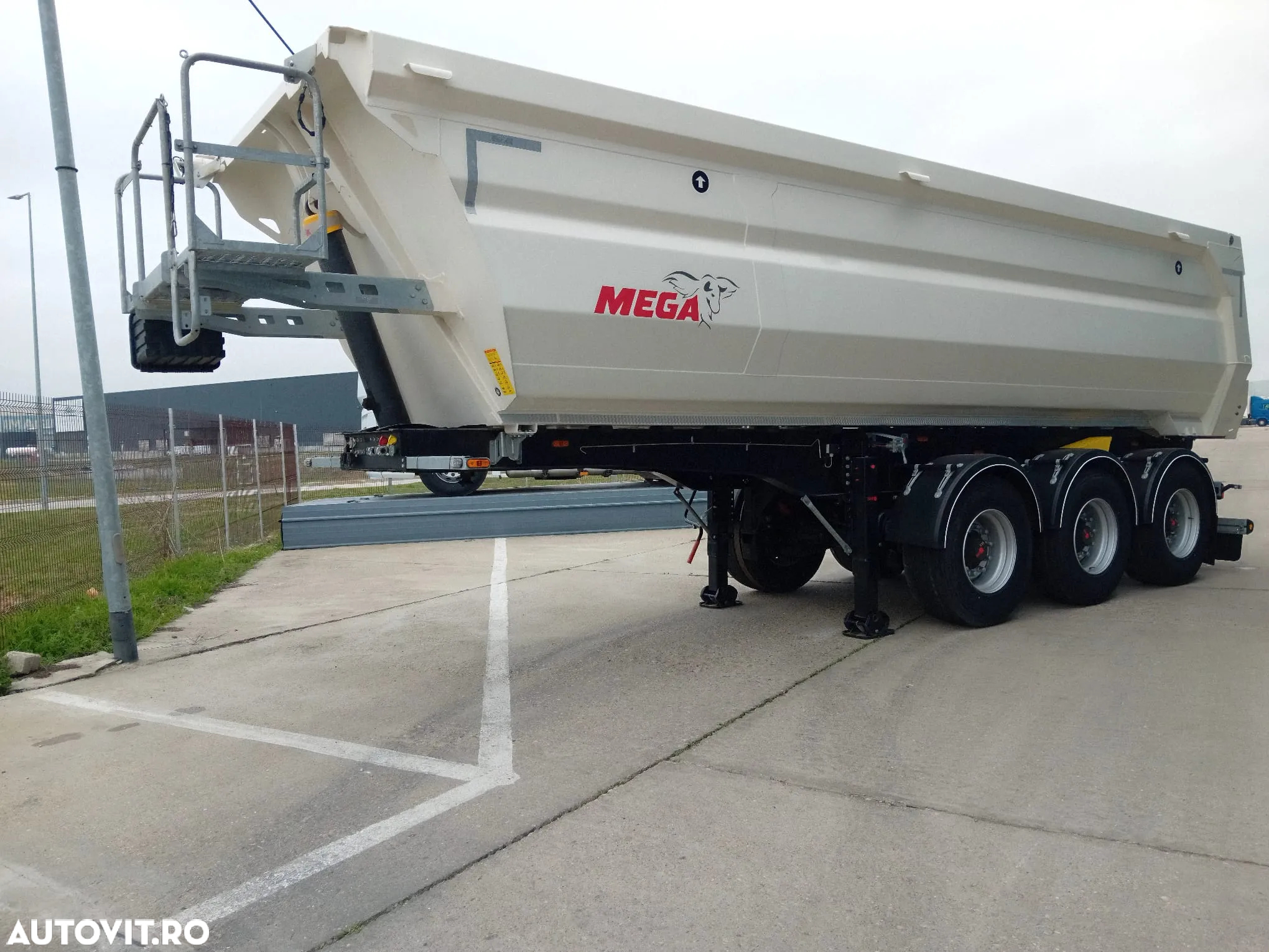 Mega 28m3 BASCULABILA,BALAST,HARDOX–NOUA/TOP! - 7