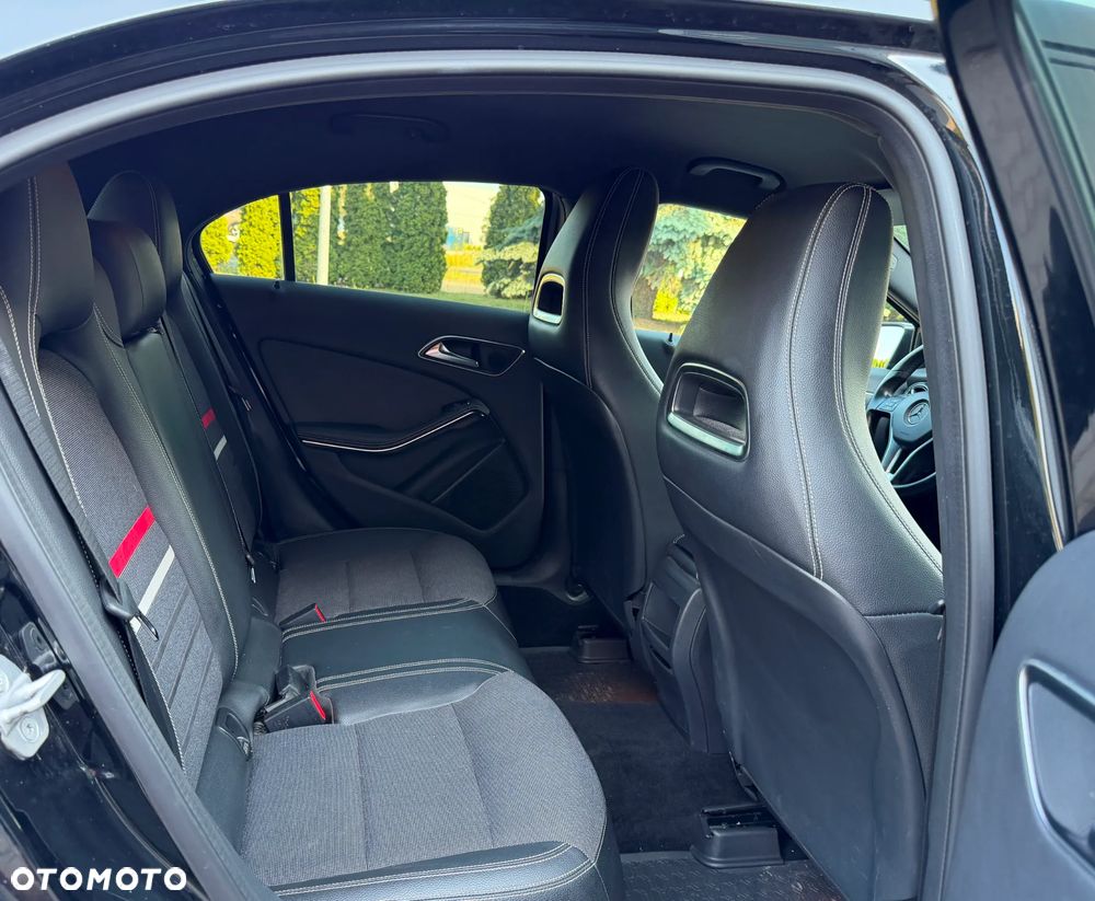 Mercedes-Benz Klasa A 180 CDI Autotronic Elegance Special Edition - 16