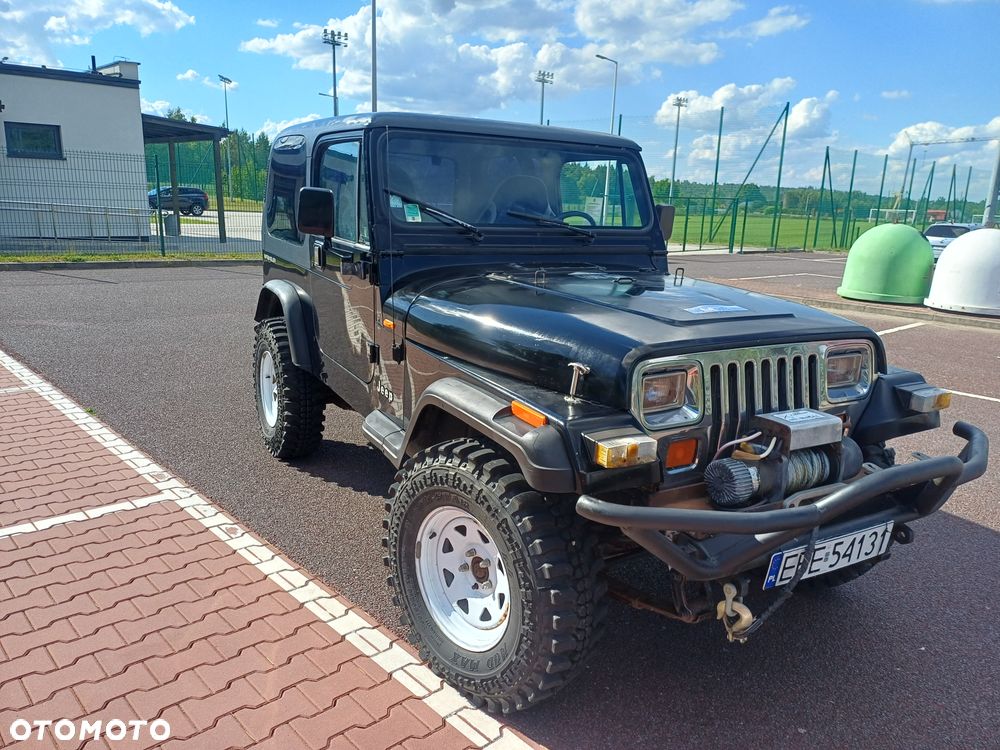 Jeep Wrangler - 1