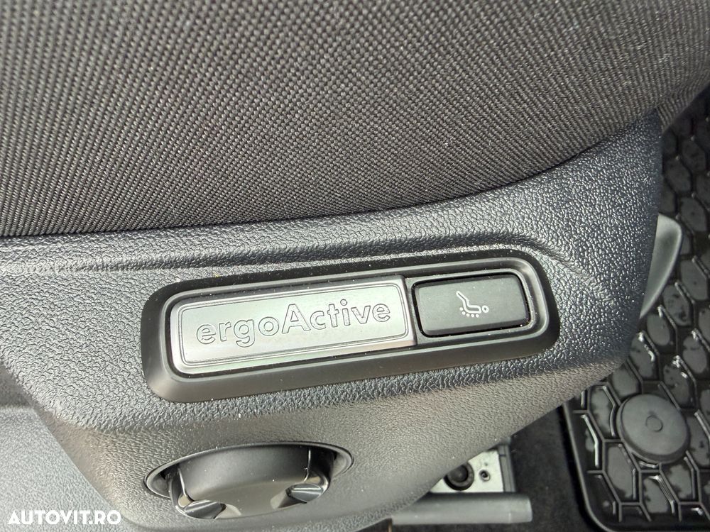 Volkswagen Tiguan - 20