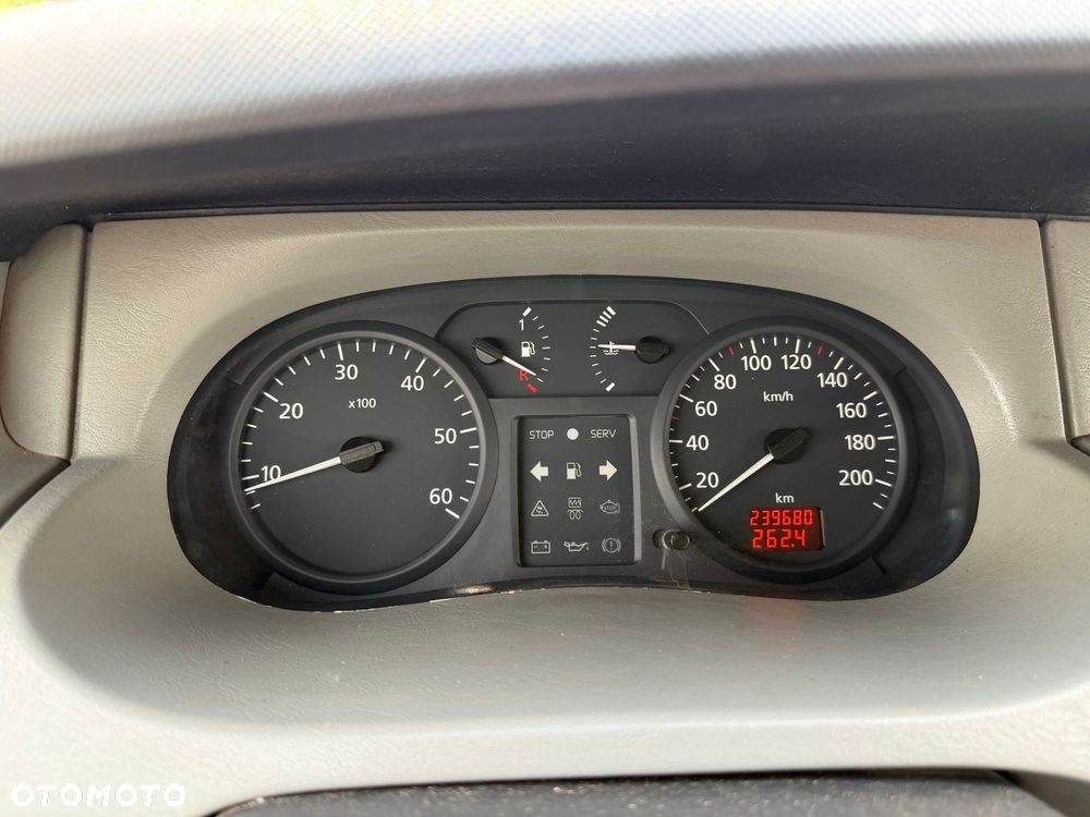 Renault Trafic - 10