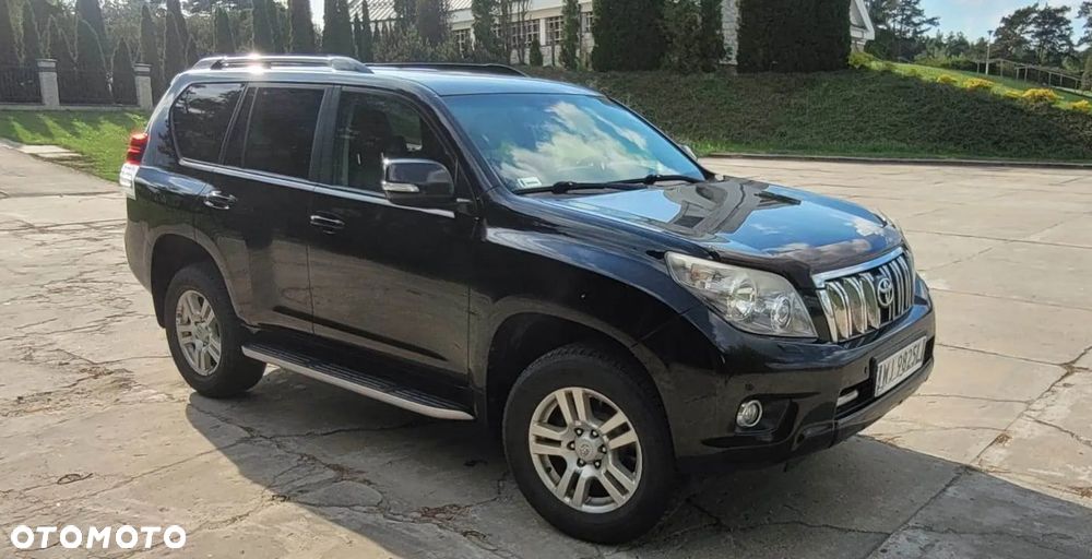 Toyota Land Cruiser - 1