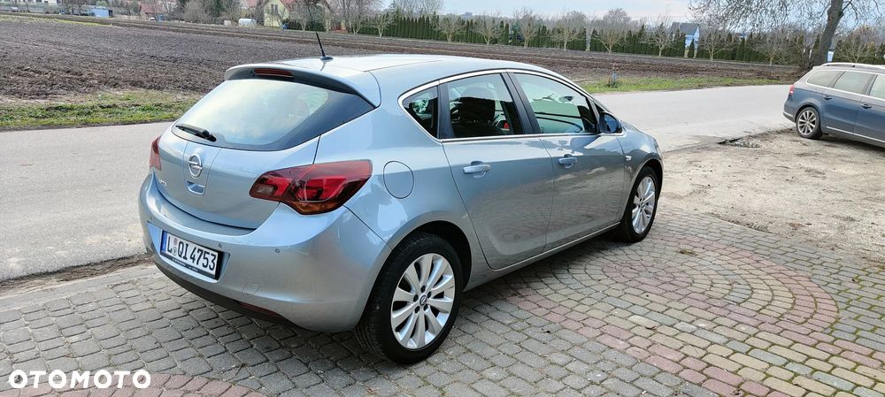 Opel Astra 1.6 Cosmo - 16