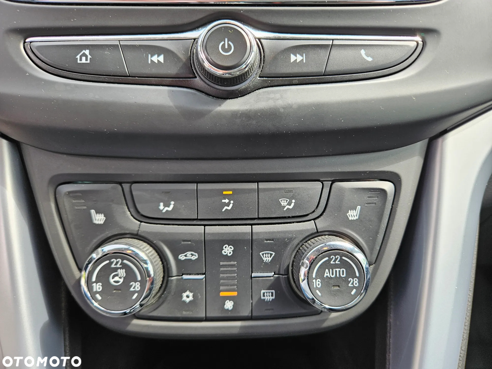 Opel Zafira 1.6 CDTI Elite S&S - 25