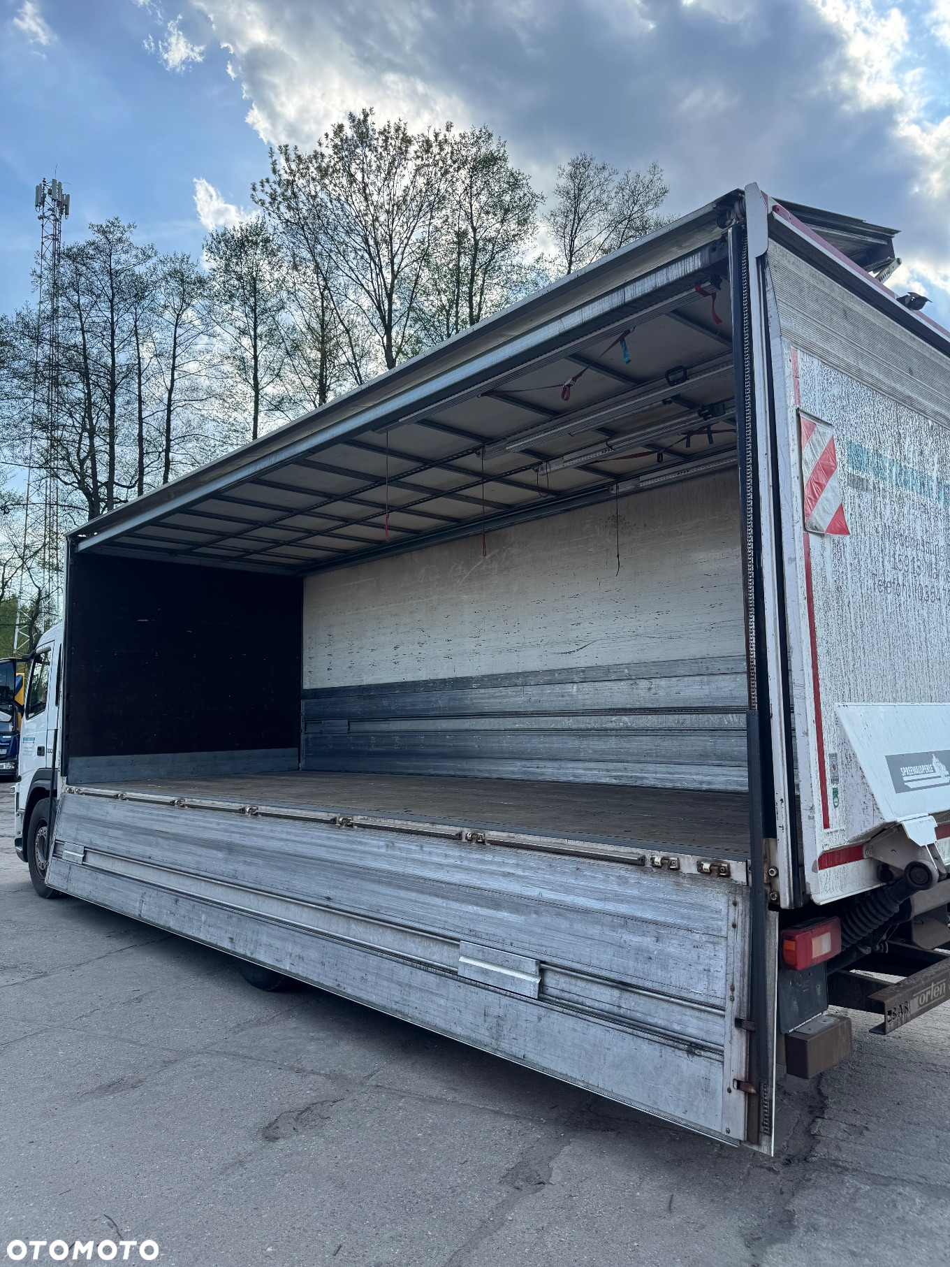 Volvo Zabudowa Kontener 18 palet Otwierany bok Napojówka Winda 2000 kg - 4