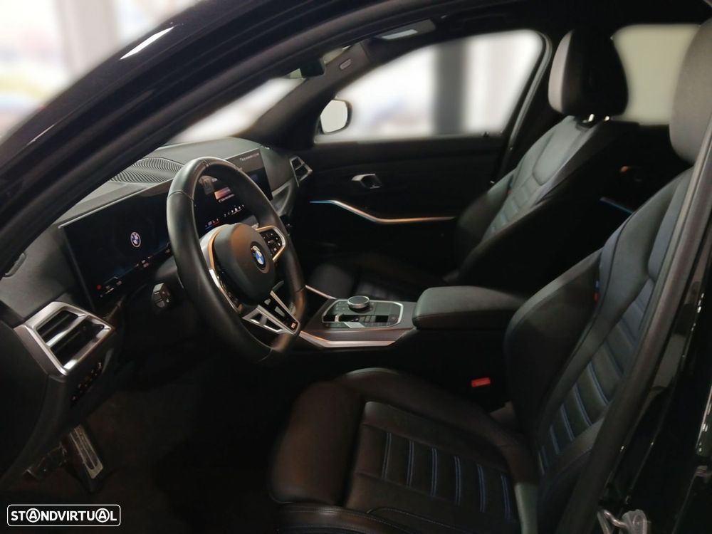 BMW 320 d Pack Desportivo M Auto - 11