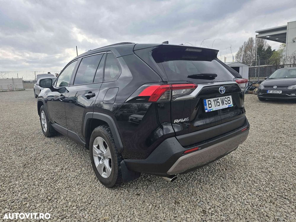 Toyota RAV4 - 5