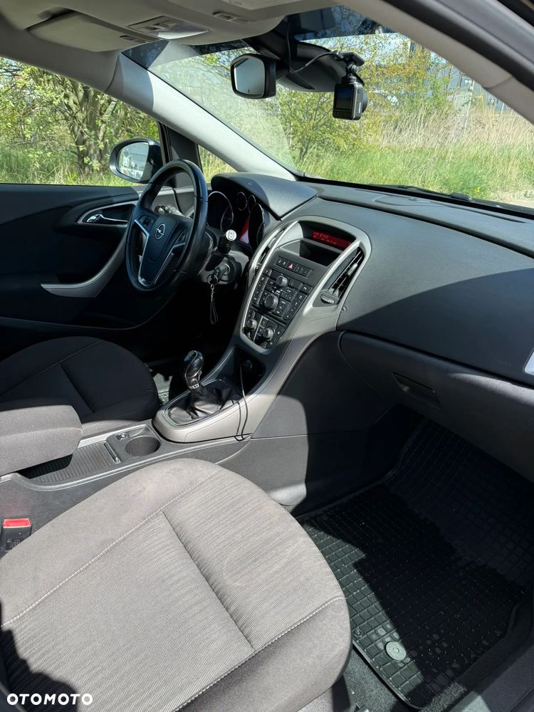 Opel Astra 1.6 Enjoy - 10