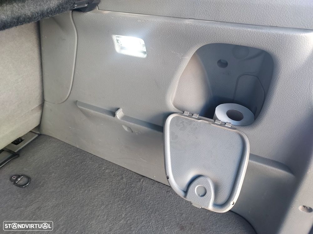 Renault Scénic 1.4 16V RXE AC - 12