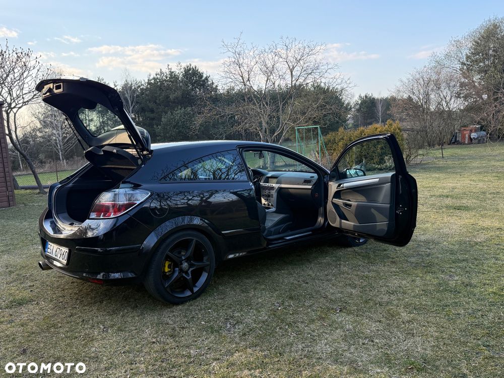 Opel Astra 2.0 T Sport - 13