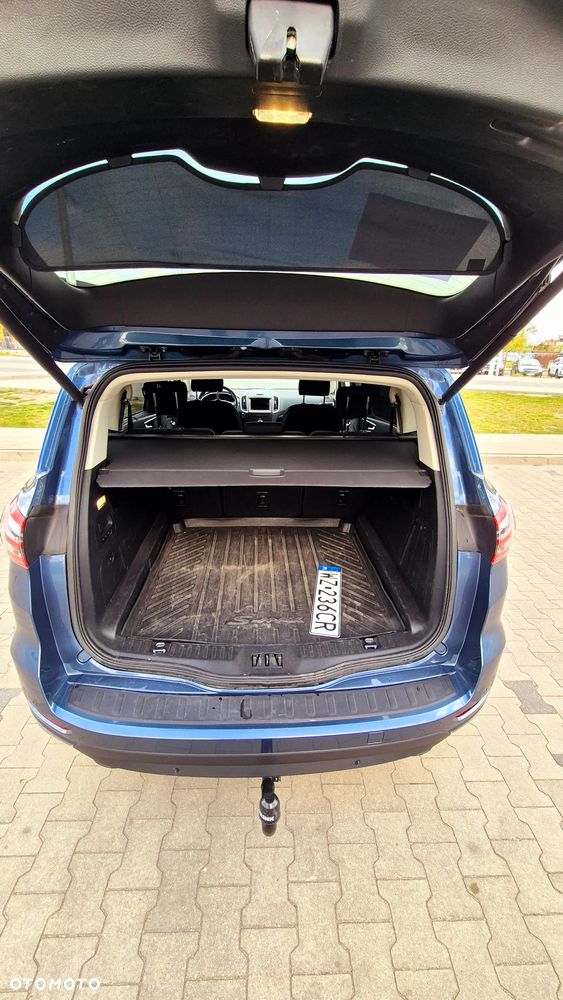 Ford S-Max - 31