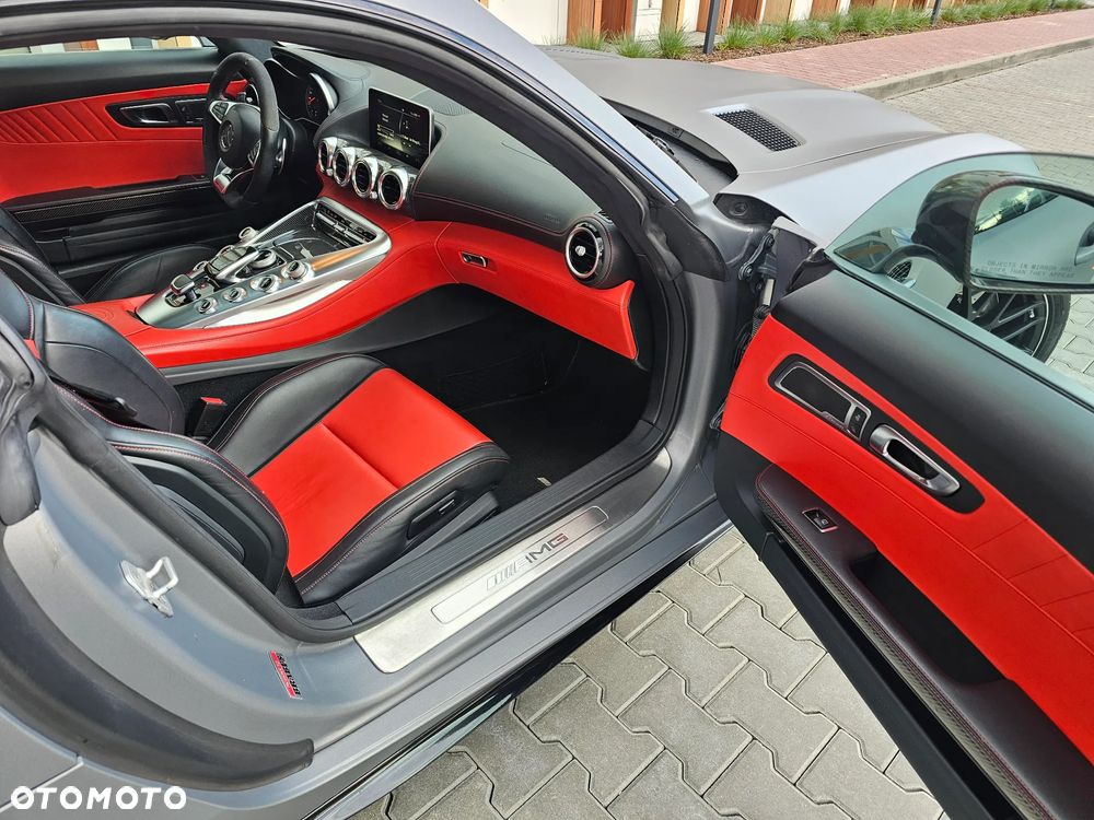 Mercedes-Benz AMG GT S Speedshift 7G-DCT - 28