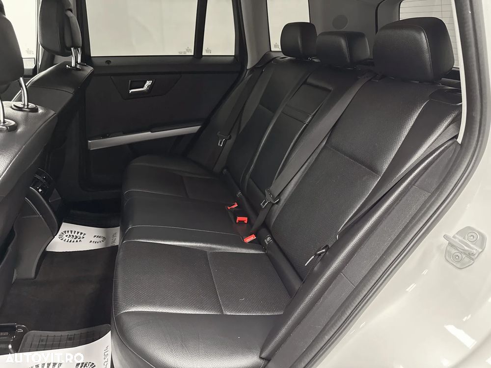 Mercedes-Benz GLK 220 CDI DPF 4Matic BlueEFFICIENCY 7G-TRONIC - 19