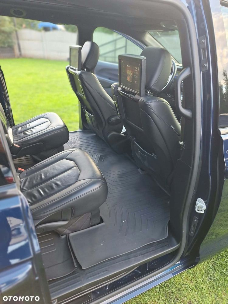 Chrysler Pacifica - 6