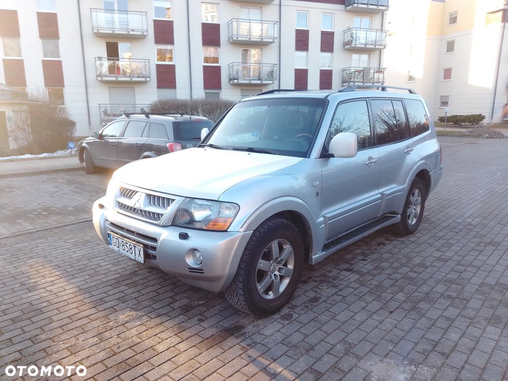 Mitsubishi Pajero 3.2 DI-D Automatik Dakar - 1