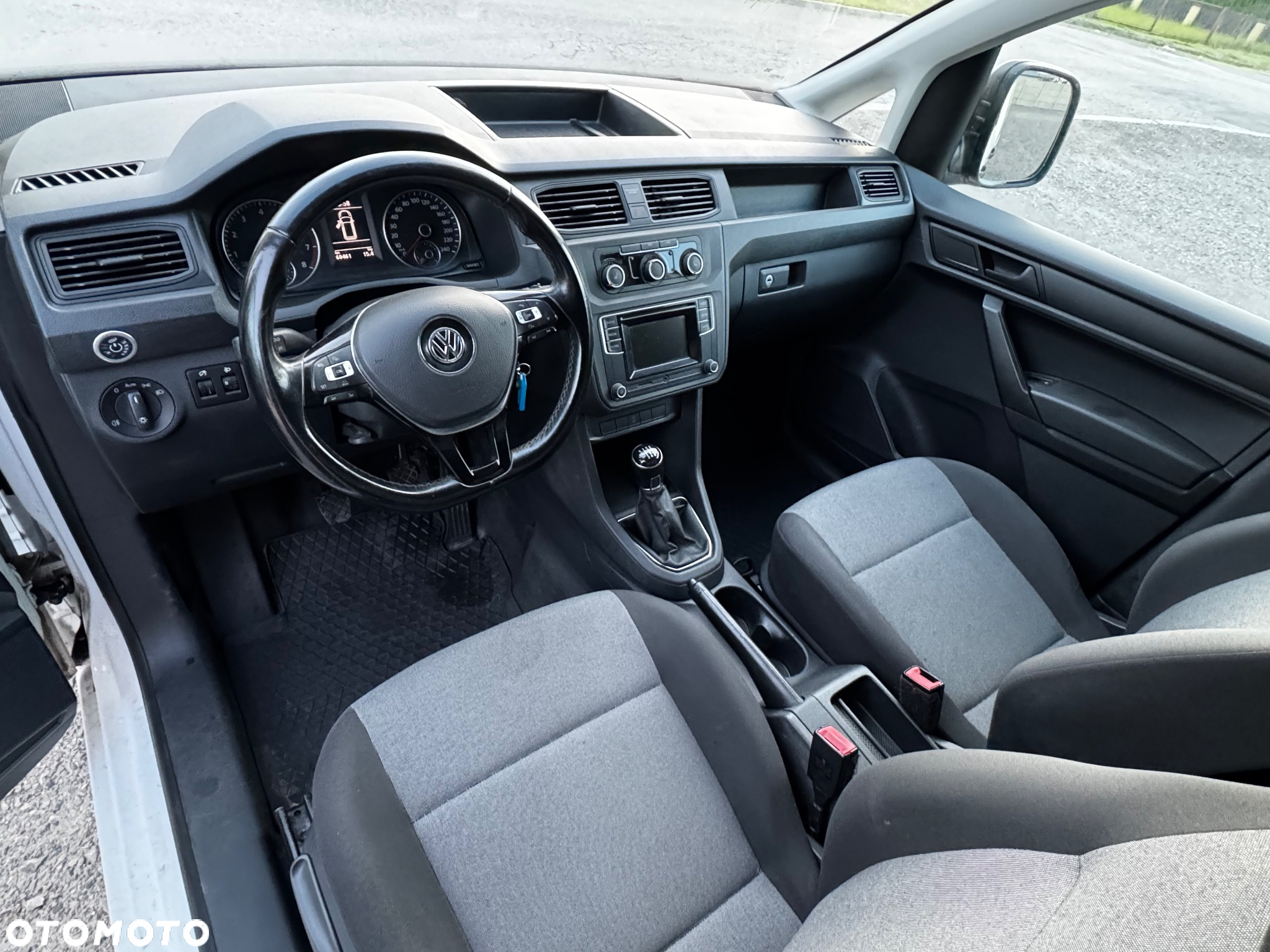 Volkswagen CADDY IV 1.4 benzyna 110KM LPG 6 biegów - 9