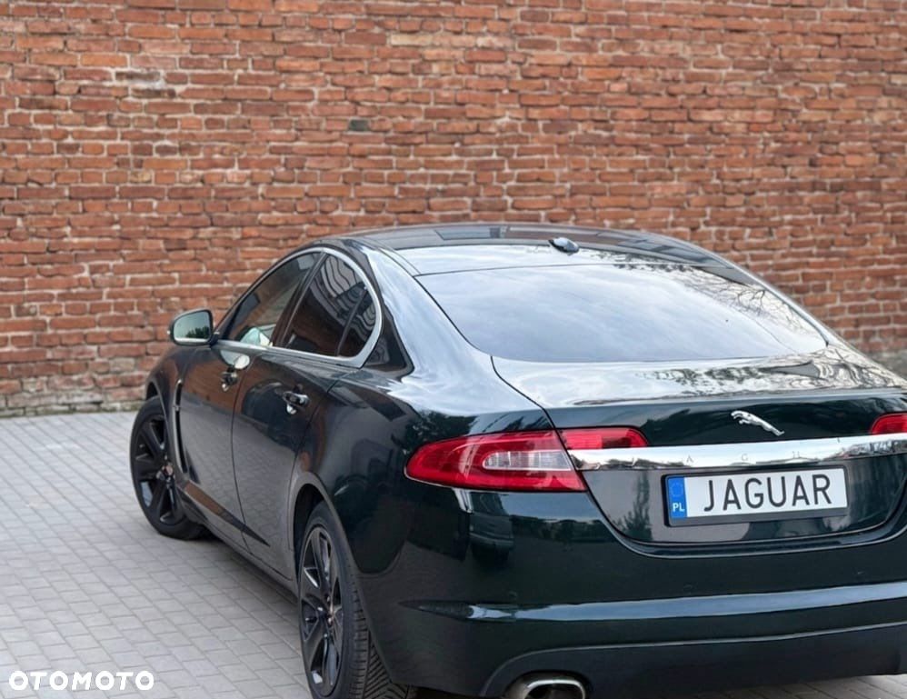 Jaguar XF 2.7 V6 D Premium Luxury - 3