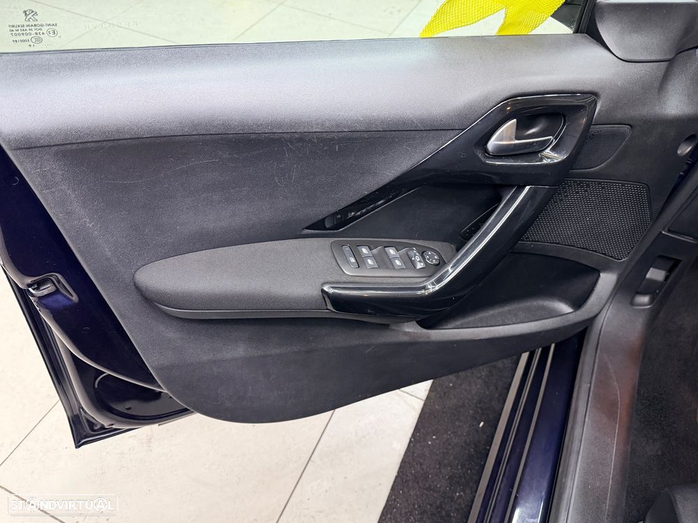 Peugeot 208 1.6 BlueHDi Allure - 15