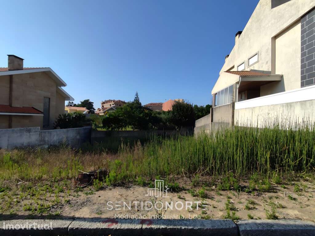 Terreno em Zona Nobre de Canelas - Grande imagem: 3/6