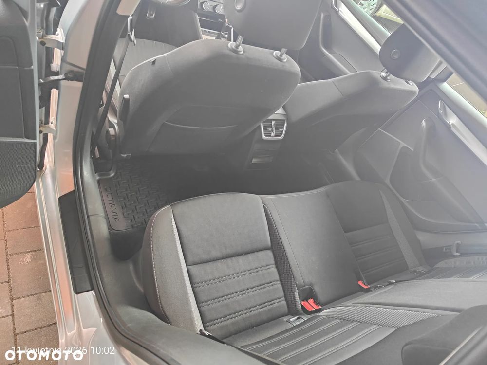 Skoda Octavia 1.6 TDI Ambition - 11