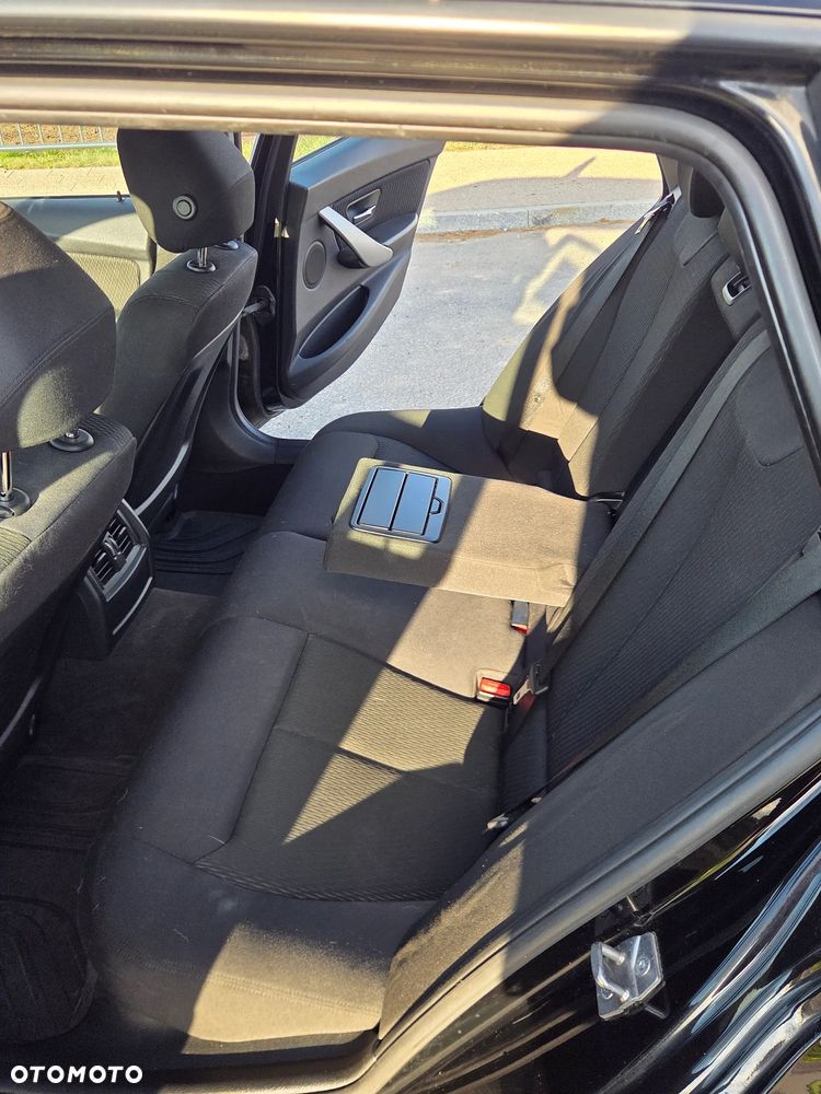 BMW Seria 3 - 16
