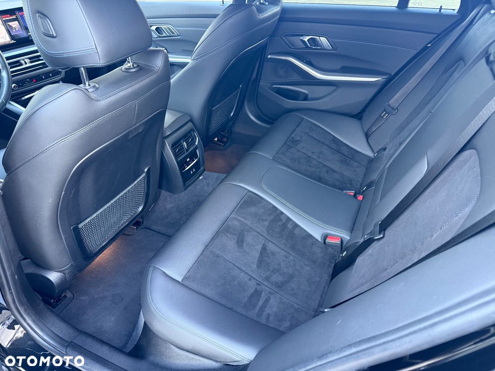 BMW Seria 3 320d xDrive M Sport sport - 23