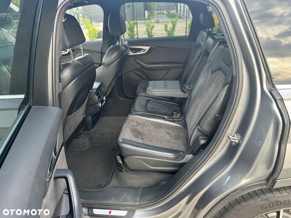 Audi Q7 - 13