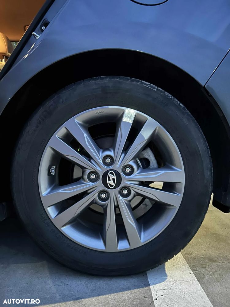 Hyundai Elantra 1.6 MPi Highway - 21