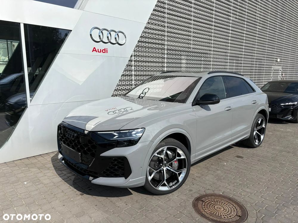 Audi RS Q8 - 3