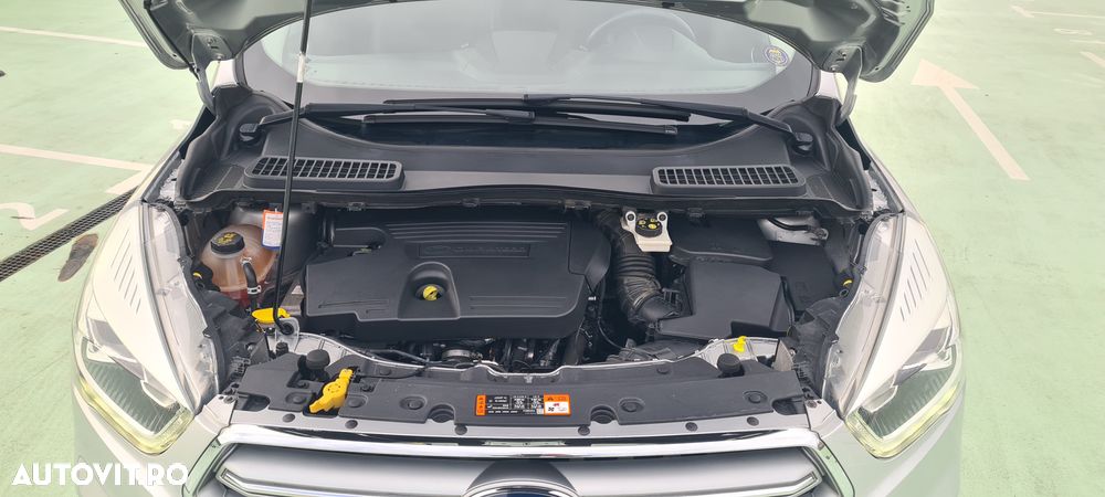 Ford Kuga 2.0 TDCi 2WD Titanium - 19