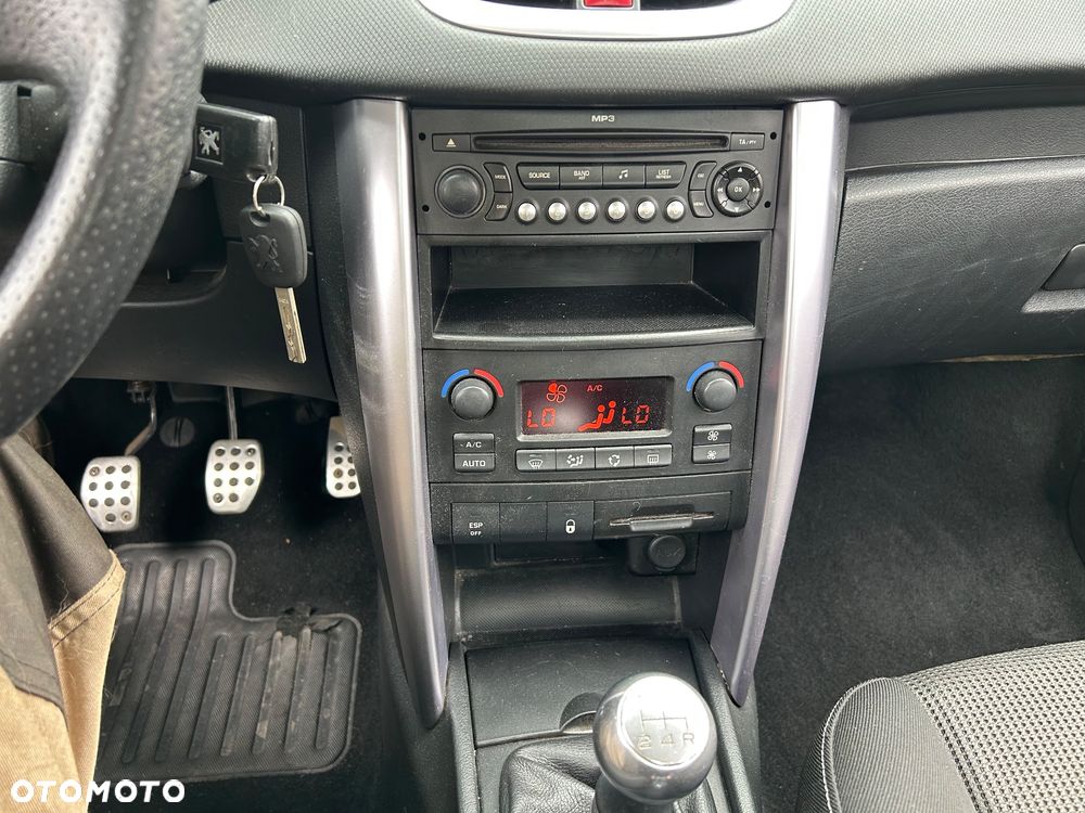 Peugeot 307 CC 1.6 - 18