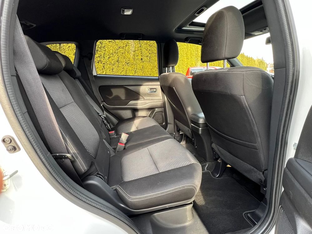 Mitsubishi Outlander 2.0 2WD CVT Diamant Edition+ - 19