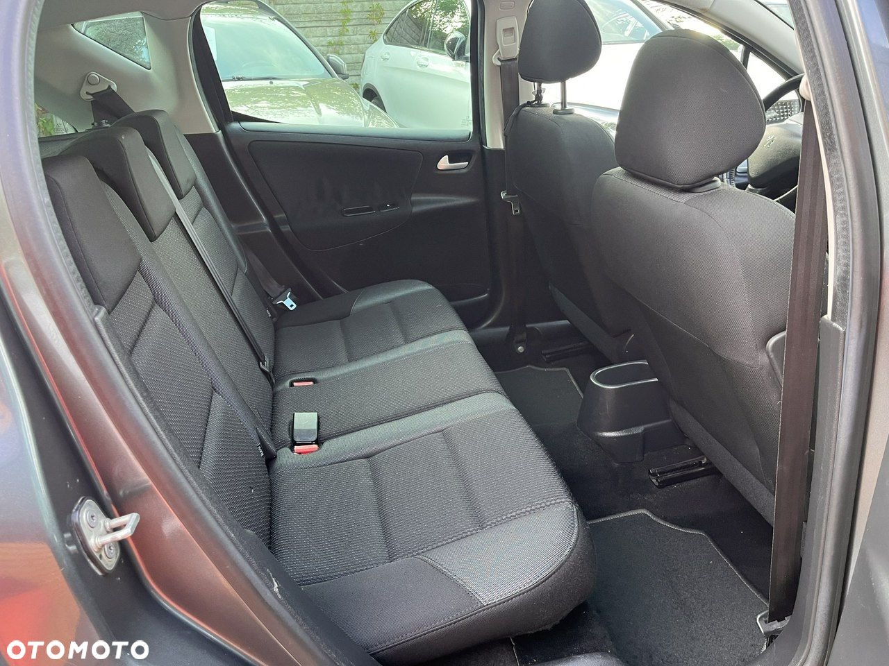 Peugeot 207 - 18
