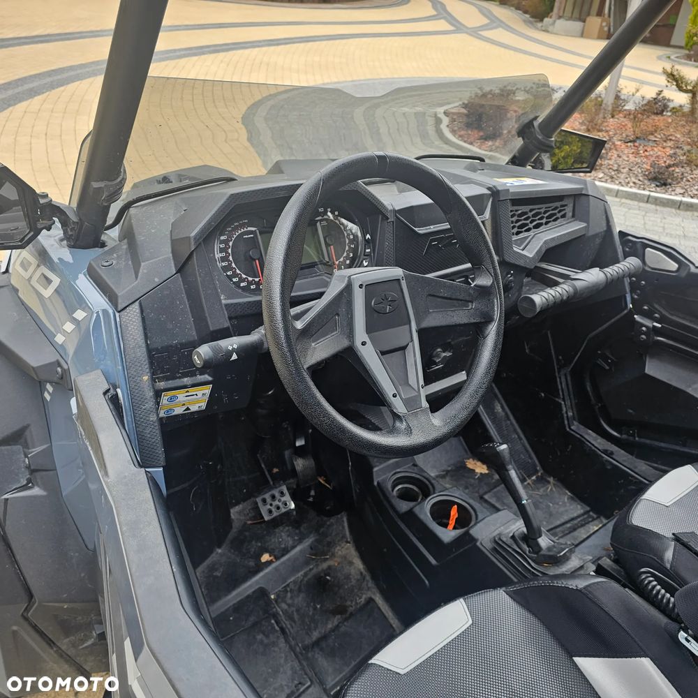 Polaris RZR - 6
