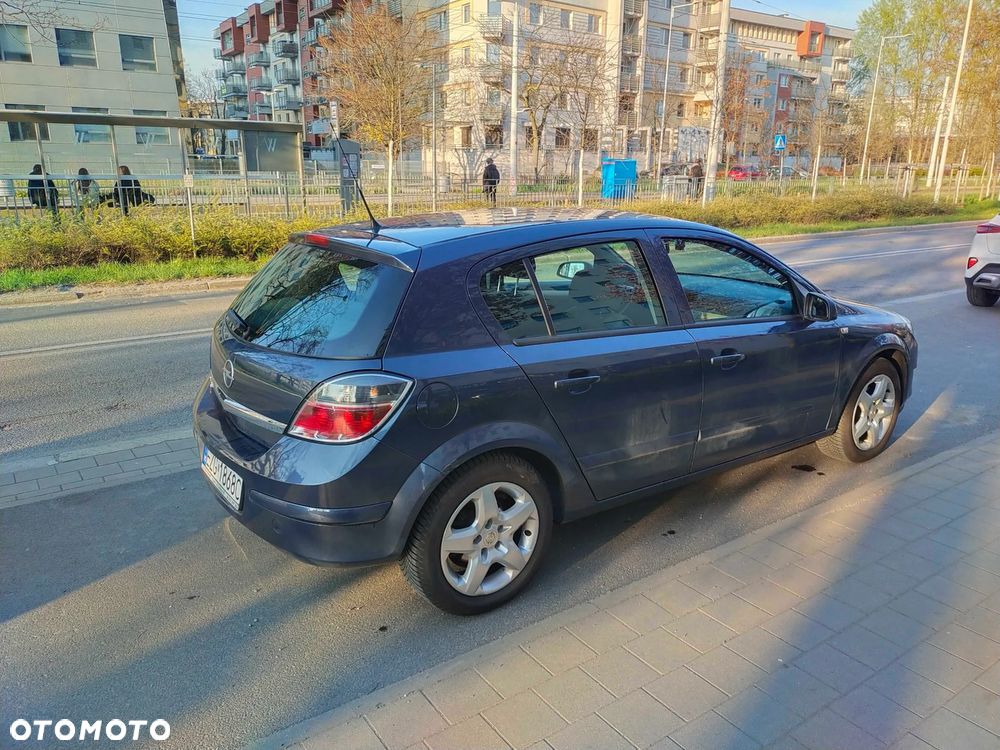 Opel Astra 1.4 - 4