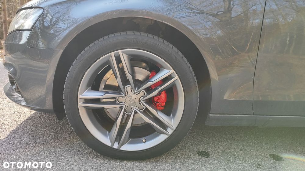 Audi A4 Avant 2.0 TDI - 11